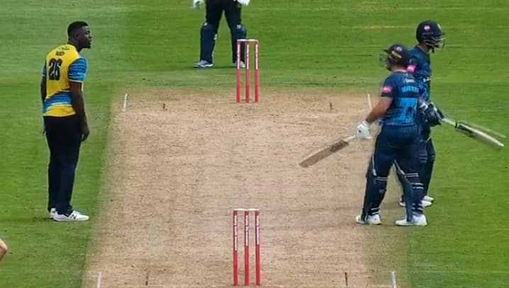 Watch: वेस्टइंडीज के कार्लोस ब्रेथवेट ने बल्लेबाज को मारी गेंद, अंपायर से भी भिड़े; देखें वीडियो