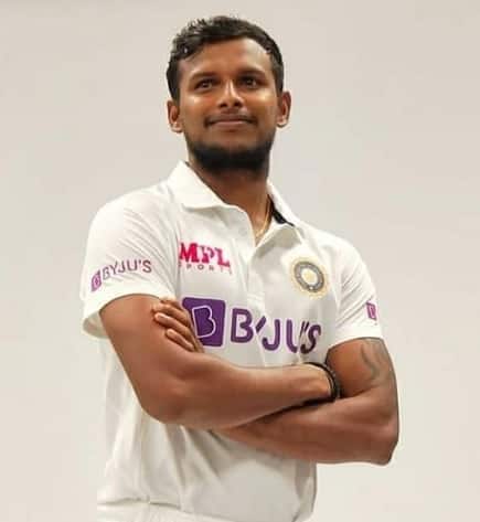 টি নটরাজন রয়েছেন এই তালিকায় অস্ট্রেলিয়ার মাটিতে গত বছর টেস্ট সিরিজে জাতীয় দলের জার্সিতে দুর্দান্ত পারফর্ম করেছিলেন।