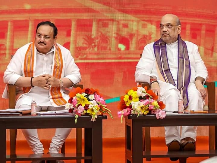 Maharashtra: महाराष्ट्र में सियासी हलचल तेज, अमित शाह ने की जेपी नड्डा से मुलाकात Maharashtra Political Crisis Amit Shah Meets BJP President JP Nadda Maharashtra: महाराष्ट्र में सियासी हलचल तेज, अमित शाह ने की जेपी नड्डा से मुलाकात