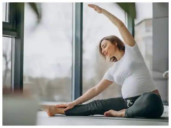 Yoga in pregnancy: If you are doing yoga during pregnancy, then keep these things in mind before being careful
