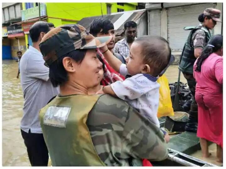 अधिकृत माहितीनुसार, आसाममधील सिलचर शहर आणि काछाड (Cachar district) जिल्ह्यातील वेगवेगळ्या भागातून गर्भवती महिला, मुलं आणि ज्येष्ठ नागरिकांसह 3,000 हून अधिक लोकांना रेस्क्यू करण्यात आलं आहे.