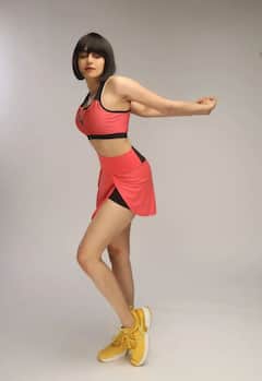 Adah Sharma: చైనా పిల్లలా కనిపించే అదా శర్మ ఏం చేసినా వెరైటీయే