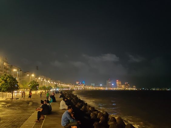 Mumbai Romantic Places: पार्टनर के साथ क्वालिटी टाइम स्पेंड करना चाहते हैं? मुंबई के बेस्ट रोमांटिक प्लेसेज की लिस्ट देखें