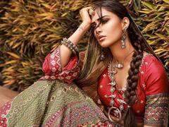 Erica Fernandes Photos: देसी छोरी बनीं एरिका फर्नांडिस, ट्रेडिशनल लुक में देखें स्टनिंग तस्वीरें