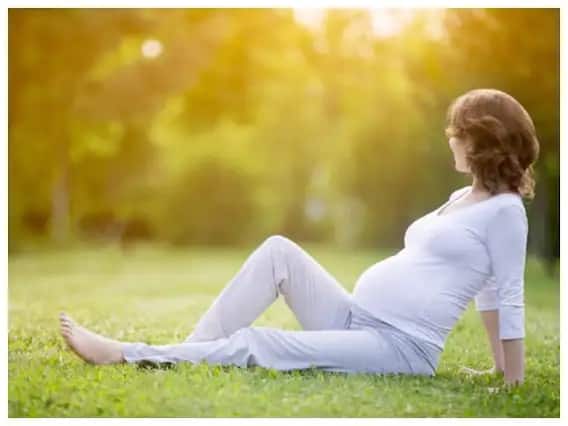 Yoga in pregnancy: If you are doing yoga during pregnancy, then keep these things in mind before being careful