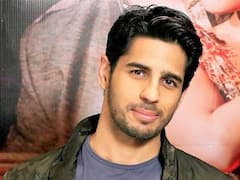 Sidharth Malhotra: सिद्धार्थ मल्होत्रा के भाई हर्षद उनसे भी ज्यादा हैं हैंडसम, यकीन नहीं तो देखें ये तस्वीरें