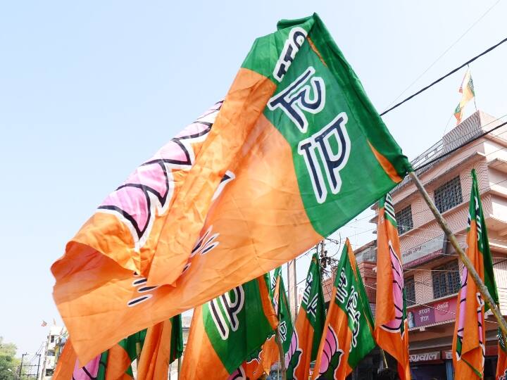 maharashtra News Aurangabad BJP MLAs order party stalwarts Stay in the constituency Politics: मतदारसंघातच थांबा! भाजप आमदारांना पक्षश्रेष्ठींचा आदेश