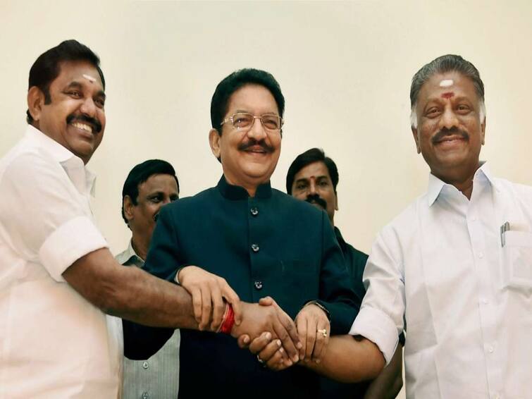 AIADMK Single Leadership O Pannerselvam Speech when OPS EPS joins Hands Know in Details OPS vs EPS: ‛நாம் ஓர் தாய் பிள்ளைகள்... எங்களை யாரும் பிரிக்க முடியாது’ இணைப்பின் போது ஓபிஎஸ் பேசியது என்ன ஆச்சு?