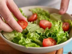 Diabetes: डायबिटीज के मरीज इन तरीकों से करें टमाटर का सेवन, कंट्रोल में रहेगा ब्लड शुगर