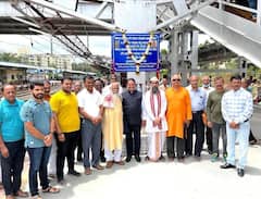 शिवसेनेत उभी फूट पडली असताना उद्घाट्नाला हजेरी; खासदार बारणे मुख्यमंत्री गटाचे की शिंदे गटाचे?