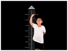 Parenting Tips: बच्चों की हाइट को लेकर हो रही है चिंता, घबराएं नहीं अपनाएं इन नुस्खों को