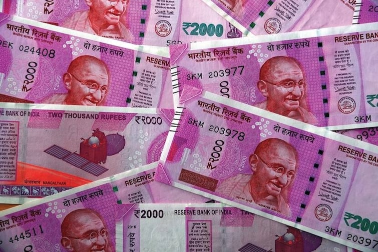 Mumbai court denies bail to man accused of possessing fake note of Rs 2,000 Mumbai News: 2000 रूपए के जाली नोट रखने के आरोपी जमानत अर्जी खारिज, जानिए कैसे पकड़ी गई थी इसकी करतूत