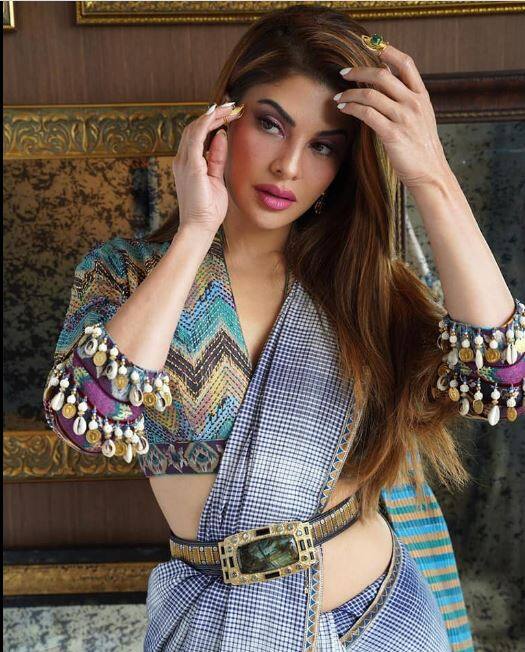 ਸਾੜੀ 'ਚ ਜੈਕਲੀਨ ਦੇ ਸਟਨਿੰਗ ਲੁੱਕਸ