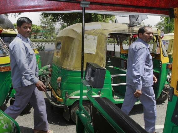 UP Taxi Fare Hike: यूपी में अब महंगा होगा सफर! टैक्सी, ऑटो और टेंपो का बढ़ सकता है किराया UP Taxi Fare Hike: यूपी में अब महंगा होगा सफर! टैक्सी, ऑटो और टेंपो का बढ़ सकता है किराया