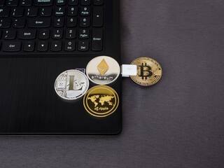 Cryptocurrency Prices: హడలెత్తిస్తున్న బిట్‌కాయిన్‌! ఆగని క్రిప్టోల పతనం!