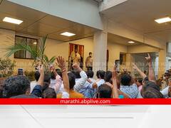 PHOTO : कोण आला रे कोण आला... शिवसेनेचा वाघ आला..., 'वर्षा'वर दुमदुमल्या उद्धव ठाकरेंच्या समर्थनार्थ घोषणा