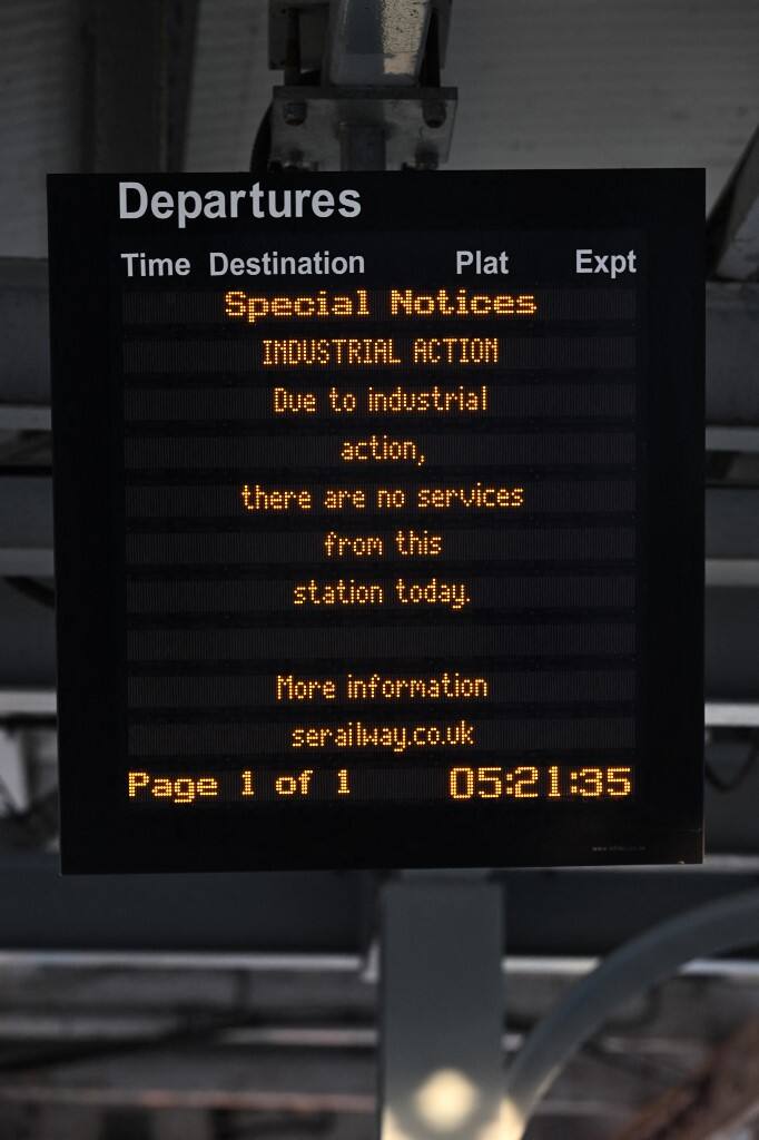 Great Britain is facing the biggest rail strikes in three decades, on Tuesday, thousands of rail workers walked out causing a major disruption across the network, several stations were deserted as trains were cancelled. (Image Source: AFP)