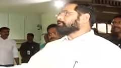 बागी विधायकों के साथ एकनाथ शिंदे की बैठक शुरू | Namaste Bharat