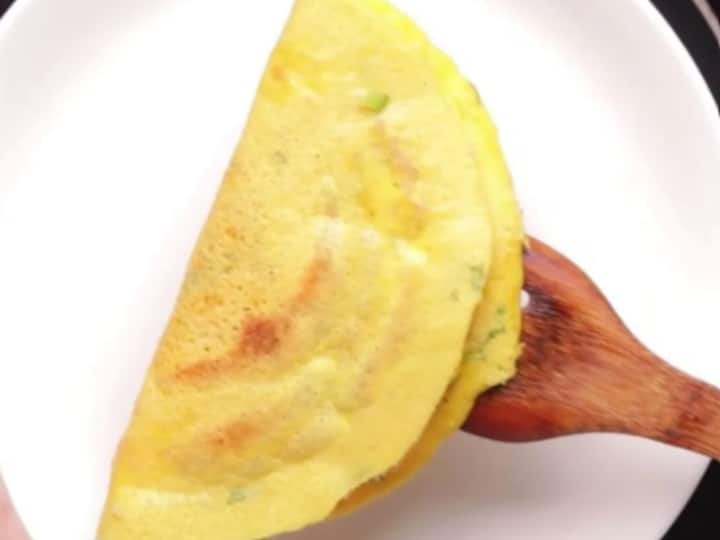 Healthy Banana Cheela Recipe tips Cooking tips Banana Cheela Recipe: इस तरह बनाएं हेल्दी 'बनाना चीला', सेहत के लिए है बेहद फायदेमंद