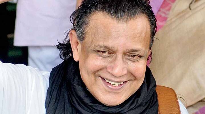 बता दें, मिथुन चक्रवर्ती (Mithun Chakraborty) का असली नाम गौरांग चक्रवर्ती हैं. लेकिन फिल्मों में कदम रखने से पहले इन्होंने भी नाम बदल लिया था.