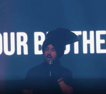 diljit dosanjh born to shine world tour dosanjh dedicates vancouver show To sidhu moose wala video goes viral on social media Diljit Dosanjh ਨੇ ਵੈਨਕੂਵਰ ਸ਼ੋਅ Sidhu Moose Wala ਨੂੰ ਕੀਤਾ ਸਮਰਪਿਤ, ਸੋਸ਼ਲ ਮੀਡੀਆ `ਤੇ Video ਹੋ ਰਿਹਾ VIRAL