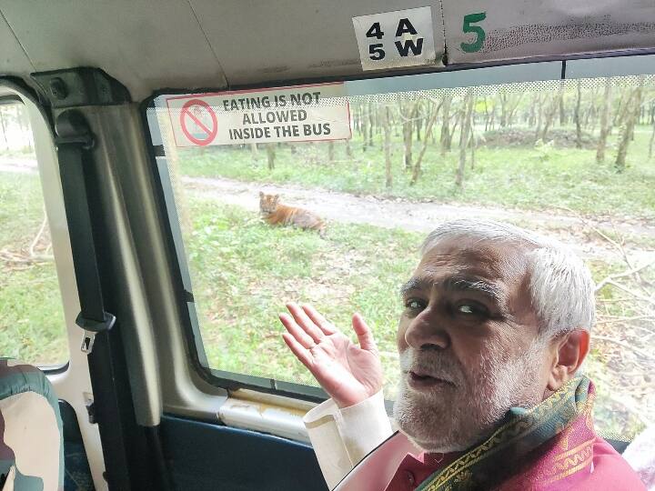 केंद्रीय वन मंत्री Ashwini Choubey ने एक बाघ को लिया गोद, रखा अग्निवीर नाम