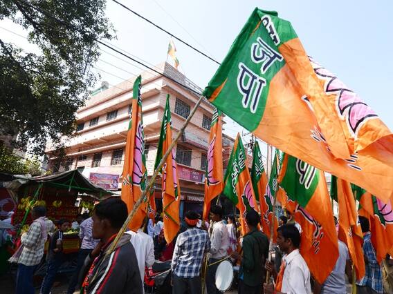 Himachal Pradesh Election: हिमाचल चुनाव में आसान नहीं है बीजेपी की राह, कांग्रेस और AAP भी चुनौती देने को तैयार Himachal Pradesh Election: हिमाचल चुनाव में आसान नहीं है बीजेपी की राह, कांग्रेस और AAP भी चुनौती देने को तैयार
