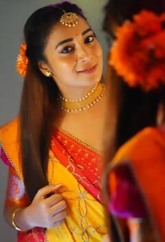 Bhanu Sree: ఏమున్నవే పిల్లా ఏమున్నవే... అందంతో బంధించావే