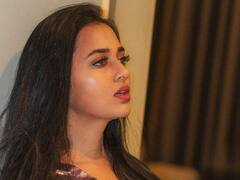 PHOTO: अभिनेत्री तेजस्वी प्रकाशने शेअर केला सिजलिंग लूक; फोटो पाहून चाहते घायाळ!