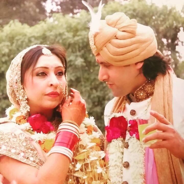 समीत सचदेव ने साल 2007 में चंडीगढ़ में अमृता गुजराल के साथ आनंद-कारज रीति-रिवाज से शादी की थी.