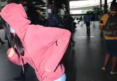 એરપોર્ટ પર પાપારાઝીને જોઈને ચહેરો છુપાવીને ભાગી આ એક્ટ્રેસ, તસવીરો જોઈને તમે પણ ઓળખી નહીં શકો