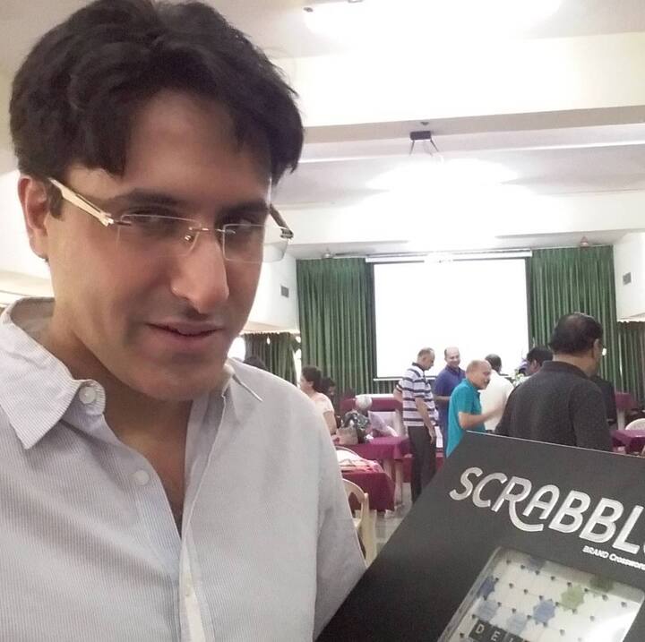 यही नहीं, अभिनेता स्क्रैबल कॉम्पटीशन में भी भाग लेते हुए नजर आते हैं. उन्होंने कई राष्ट्रीय स्तर की चैंपियनशिप में भाग लिया और अच्छी रैंक भी हासिल की.