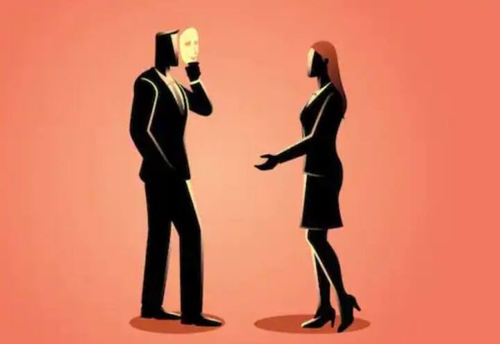 ਬਹੁਤ ਘੱਟ ਹਨ ਜਿਨ੍ਹਾਂ ਦਾ ਅਜਿਹਾ ਰਿਸ਼ਤਾ ਲੰਬੇ ਸਮੇਂ ਤੱਕ ਚੱਲ ਸਕਦਾ ਹੈ ਜਾਂ ਵਿਆਹ ਦੇ ਅੰਤ ਤੱਕ ਵੀ ਪਹੁੰਚ ਸਕਦਾ ਹੈ। ਅੱਜ ਅਸੀਂ ਤੁਹਾਨੂੰ ਕੁਝ ਅਜਿਹੇ ਟਿਪਸ ਦੇ ਰਹੇ ਹਾਂ, ਜਿਨ੍ਹਾਂ ਦੀ ਮਦਦ ਨਾਲ ਤੁਸੀਂ ਵੀ ਲੰਬੀ ਦੂਰੀ ਦੇ ਰਿਸ਼ਤੇ 'ਚ ਸਾਹਮਣੇ ਵਾਲੇ ਪਾਰਟਨਰ ਦੀ ਚੰਗੀ ਤਰ੍ਹਾਂ ਜਾਂਚ ਕਰਕੇ ਰਿਸ਼ਤੇ ਨੂੰ ਅੱਗੇ ਲੈ ਜਾ ਸਕਦੇ ਹੋ।