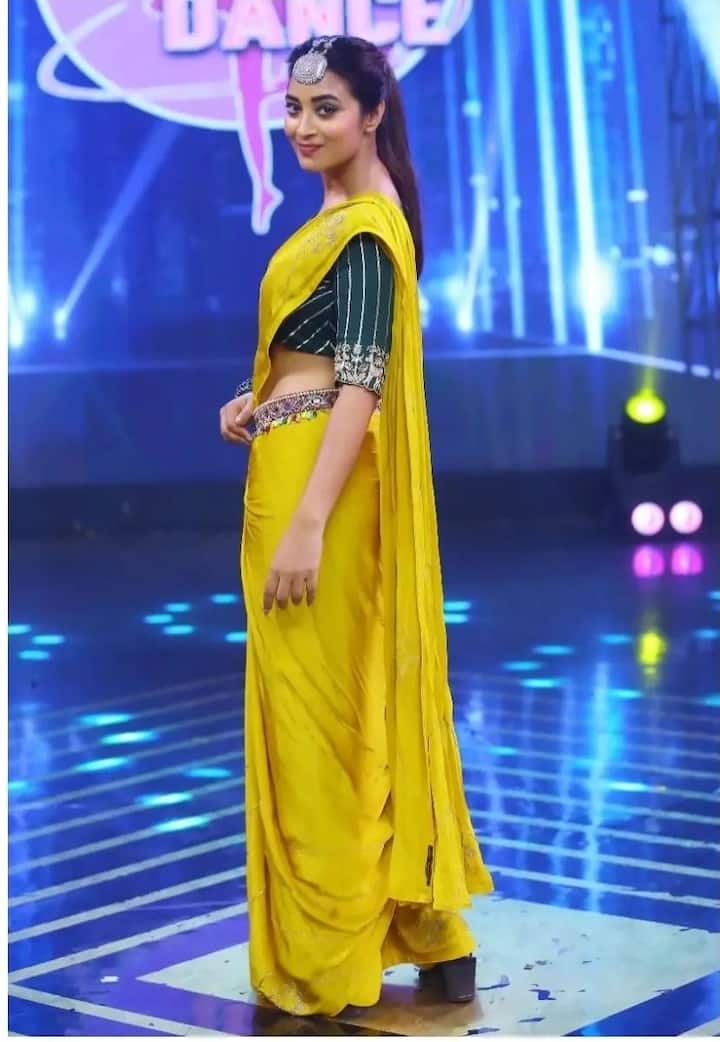 భానుశ్రీ అందమైన ఫోటోలు  -Image Credit:Bhanu Sree/Instagram