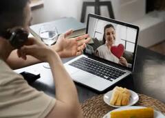 Relationship Tips: ਲੌਂਗ ਡਿਸਟੈਂਸ ਰਿਲੇਸ਼ਨਸ਼ਿਪ 'ਚ ਵਰਤੋਂ ਇਹ ਸਾਵਧਾਨੀਆਂ, ਨਹੀਂ ਤਾਂ ਝੱਲਣਾ ਪੈ ਸਕਦਾ ਨੁਕਸਾਨ