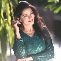 Bhumika Chawla Photos: सलमान खान के साथ डेब्यू करने वाली भूमिका चावला की सामने आईं ऐसी तस्वीरें, ग्लैमर देख फिदा हो जाएंगे फैंस