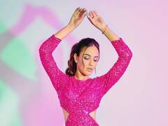 PHOTO: बार्बी गर्ल जास्मिन भसीनने शेअर केला पिंक लूक; पाहा फोटो!