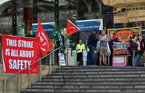 IN PICS | Deserted Stations, Clogged Roads: UK Rail Strike Causes Major Traffic Disruption