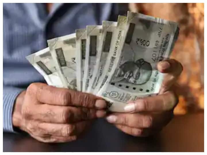 Punjab News: लुधियाना में विधायक ने छापा मारकर कानूनगो को रिश्वत लेते पकड़ा, अब हुआ ये एक्शन Punjab, Kanungo arrested after AAP MLA ‘raids’ revenue office; video of ‘sting operation’ Punjab News: लुधियाना में विधायक ने छापा मारकर कानूनगो को रिश्वत लेते पकड़ा, अब हुआ ये एक्शन