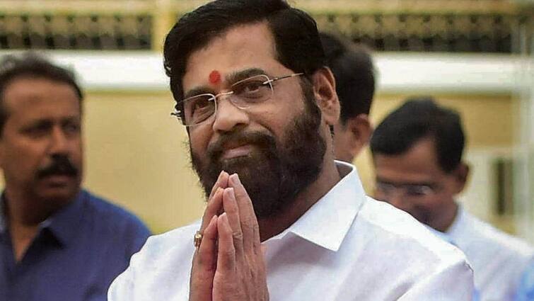 Maharashtra Political Crisis Eknath Shinde LIVE Uddhav Thackeray group's role is wrong numbers are important in democracy says Shiv Sena rebellion leader Eknath Shinde उद्धव ठाकरे गटाची भूमिका चुकीची, लोकशाहीत संख्याबळ महत्त्वाचं : एकनाथ शिंदे