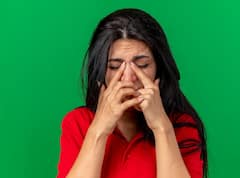 Ajwain Steam: सादे पानी के बजाय अजवाइन के साथ लें स्टीम, कई समस्याएं होंगी दूर