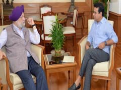 Minister KTR : కేంద్రమంత్రి హరిదీప్ సింగ్ పూరీతో మంత్రి కేటీఆర్ భేటీ, మురుగునీటి పారుదల ప్రాజెక్టుకు ఆర్థిక సాయం చేయాలని వినతి