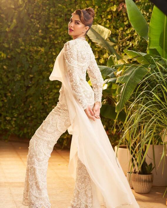 Jacqueline Fernandez: Sri Lankan beauty Jacqueline shared a new photoshoot; Fan injured!