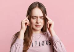 Music Benefits: मूड बेहतर करने के साथ-साथ शरीर की इन समस्याओं को दूर करता है गाना