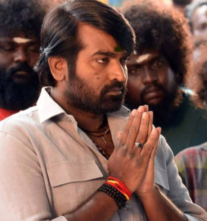 વિજયને દુબઈમાં જ તેની પ્રેમિકા મળી હતી. તેની પત્નીની મુલાકાત ઓનલાઇન થઇ હતી. ત્યારબાદ બંનેએ વર્ષ 2003માં લગ્ન કર્યા હતા. એકાઉન્ટન્ટની નોકરીથી નાખુશ વિજય 2003માં ભારત પાછો ફર્યો. પછી તે એક માર્કેટિંગ કંપનીમાં જોડાયો. બાદમાં તેણે એક્ટિંગમાં કરિયર બનાવવાનું નક્કી કર્યું હતું.