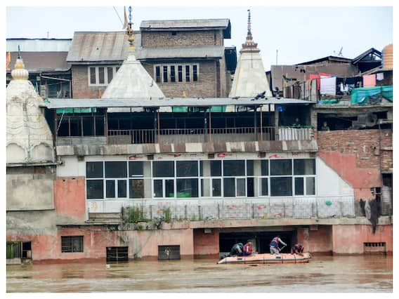 IN PICS | Flash Floods, Landslides Throw Life Out Of Gear In Several Places In J&K