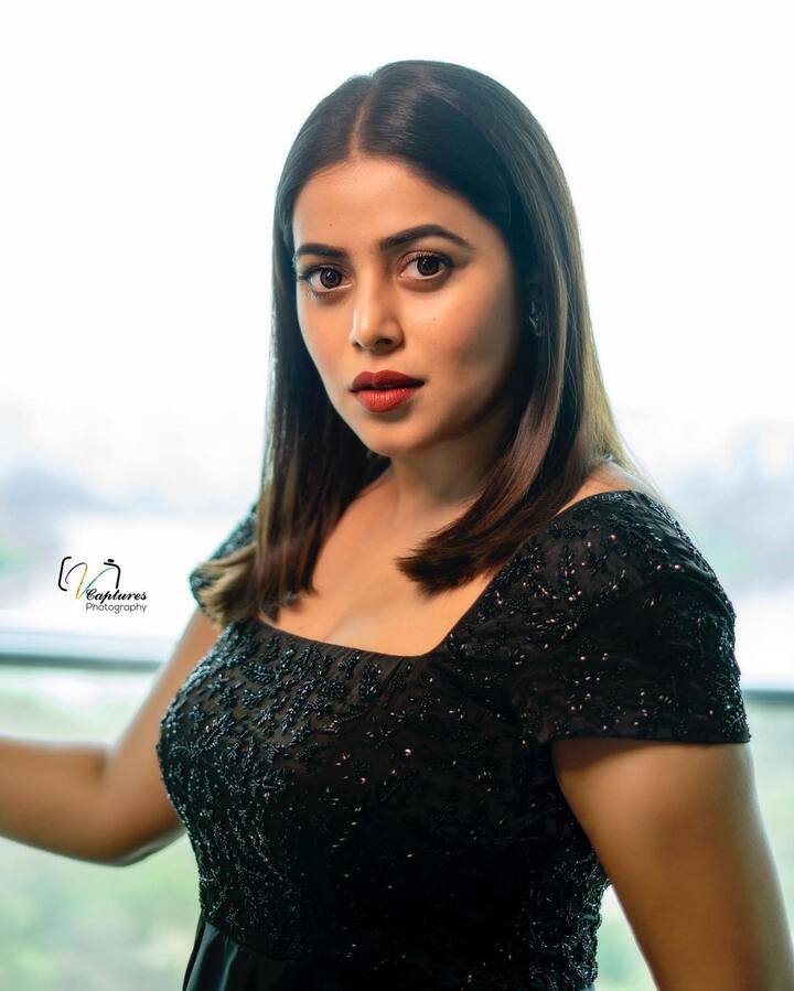 పూర్ణ అందమైన ఫోటోలు  -Image Credit:Shamna Kkasim /Instagram