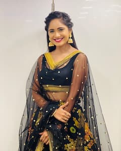 Tejaswini Gowda Photos: పేరుకి తగ్గా డ్రెస్ వేసుకున్న  కోయిలమ్మ చూడముచ్చటగా ఉంది