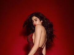 PHOTO: फोटोशूटसाठी जान्हवी कपूर झाली बोल्ड, लाल गाऊन मध्ये दिल्या क्लासी पोज!