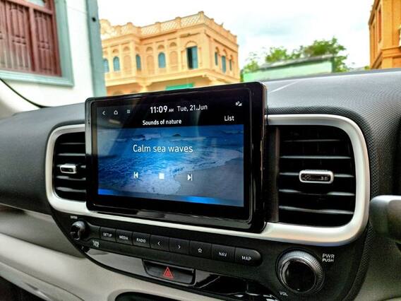 लुक के साथ हैं बड़े फीचर्स, जानें Hyundai Venue फेसलिफ्ट की पूरी डिटेल्स